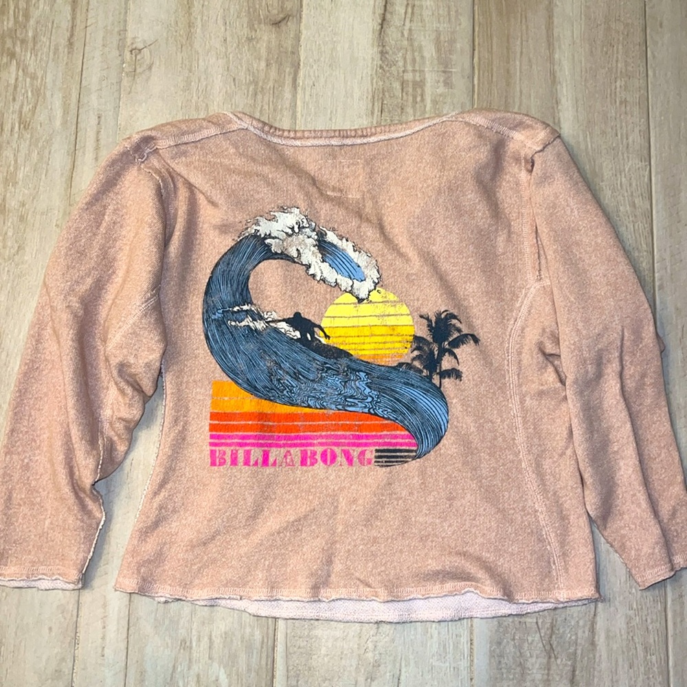 Billabong Peach Sweater with Wave Graphic